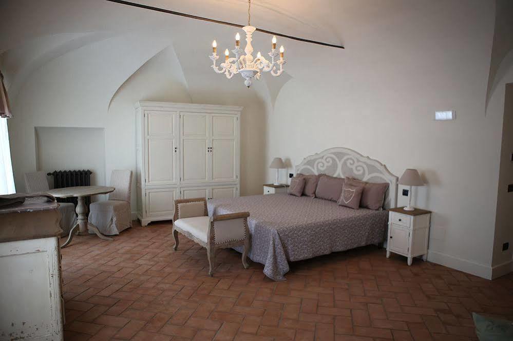 Villa Sibilla Bubbio ภายนอก รูปภาพ
